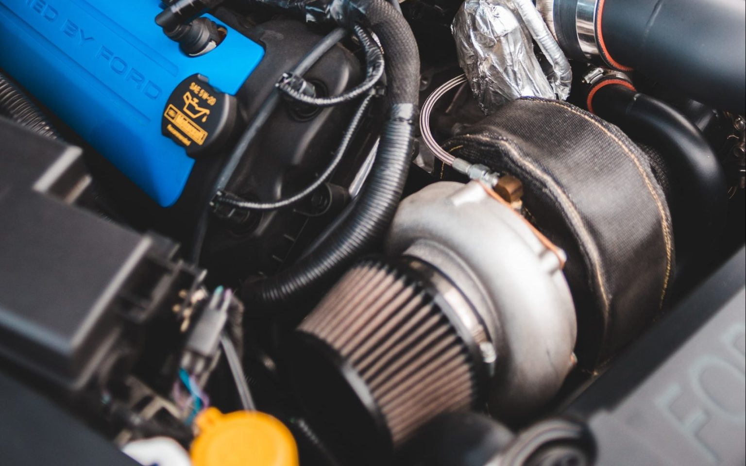 Diesel Engine Air Filter Cleaning or Replacement?